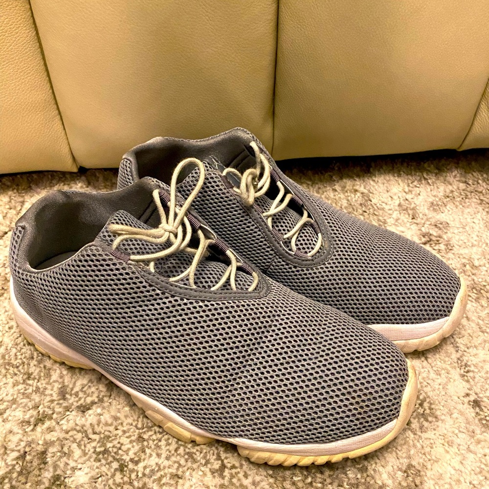 Jordan Future Low Wolf Grey Mesh Sneakers - Picture 2 of 5